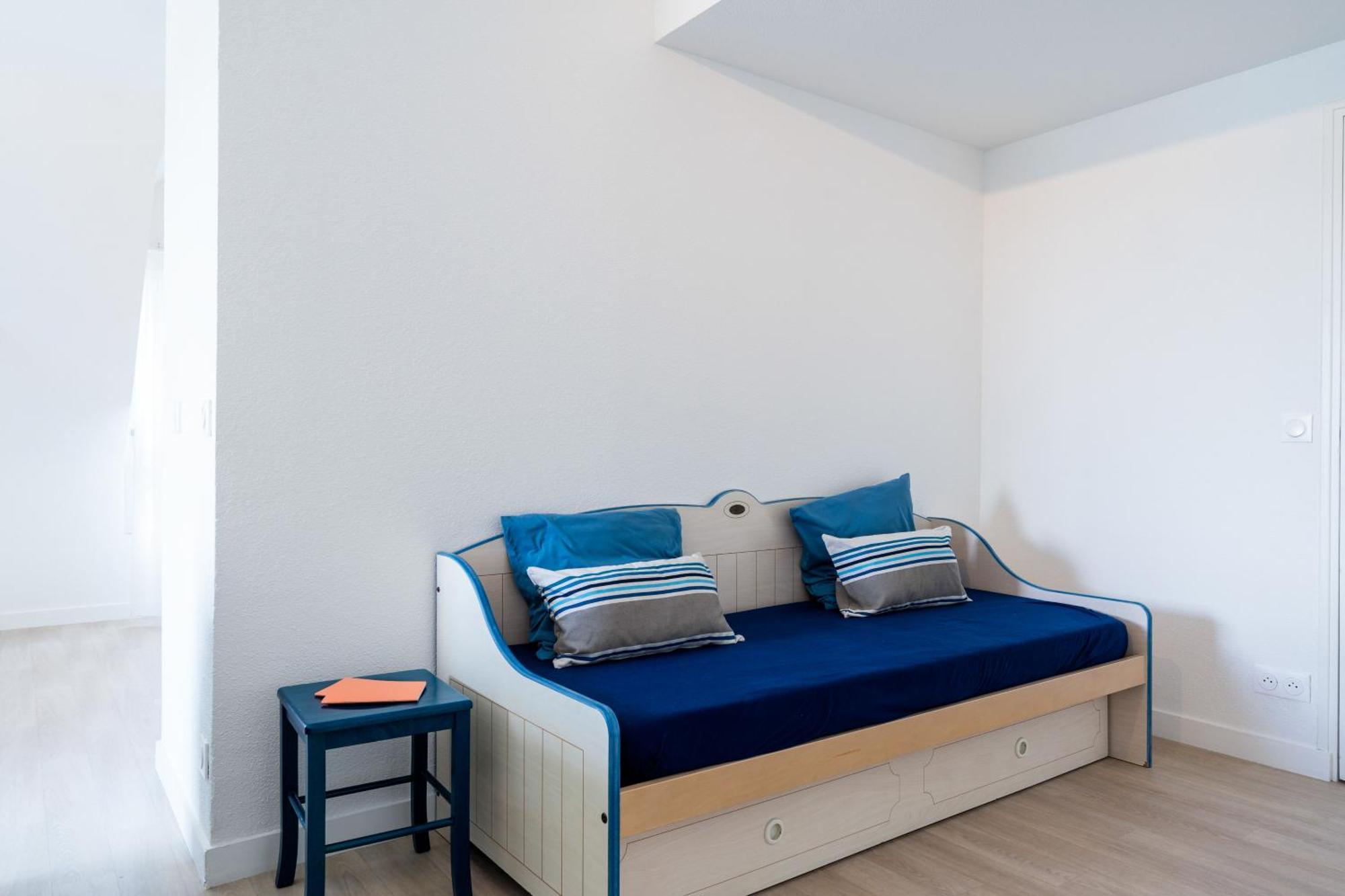 Appartement 2 Chambres avec Coin Nuit dans Alcôve et Terrasse (8 Personnes) - Côté Sud